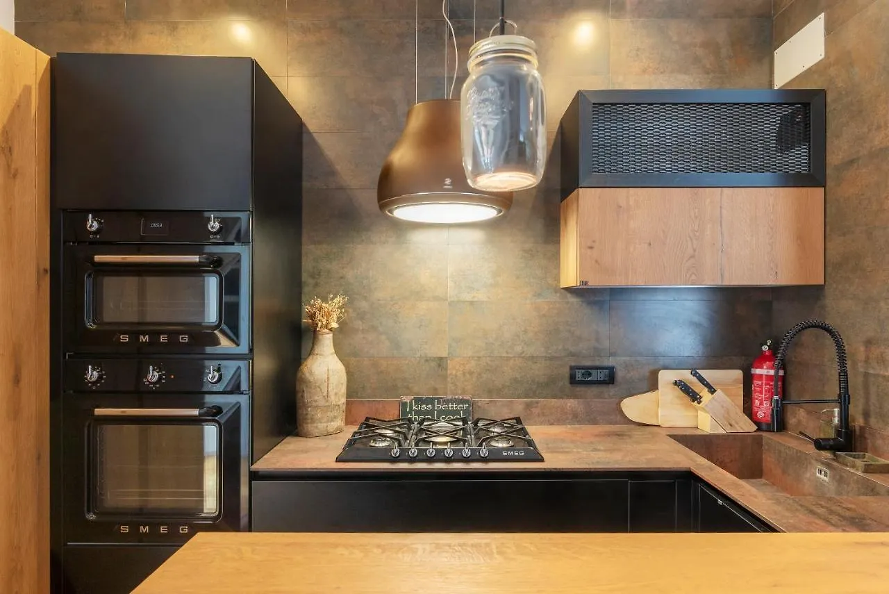 Sapienza & Policlinico Design Apartment Rome 0*,  Italy